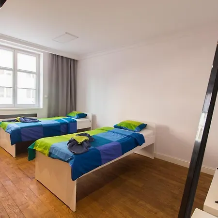 Happy Old Town Apartment *