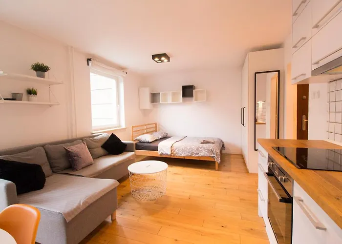 Happy Old Town Апартаменты Вроцлав