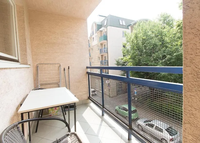 Happy Old Town Апартаменты