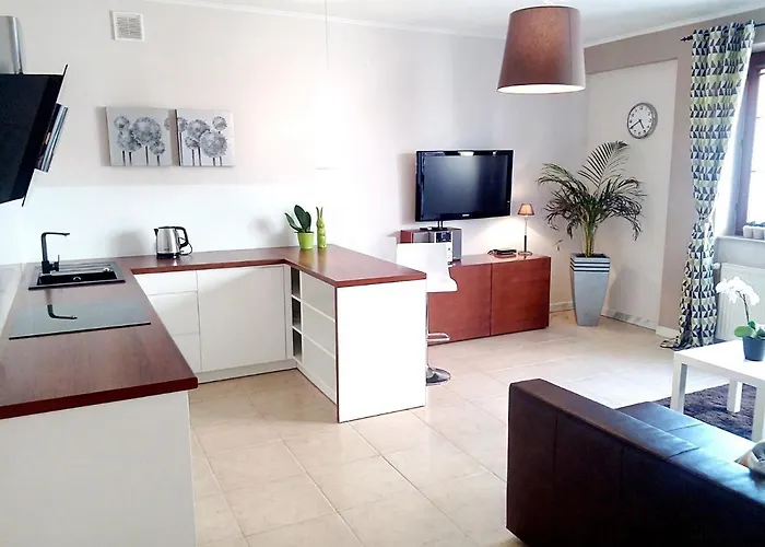 Happy Old Town Апартаменты *